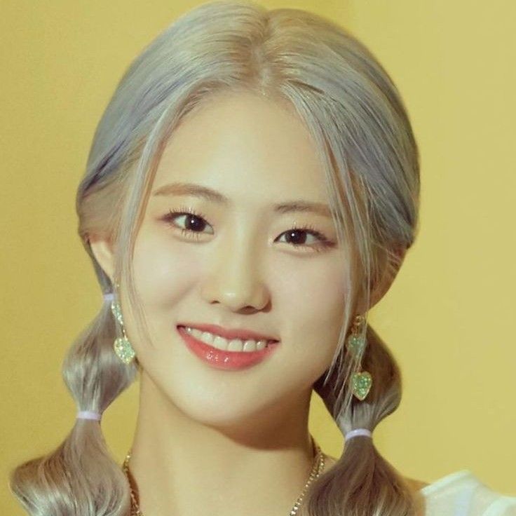 Signature photo of JOONIE (ICHILLIN') capturing their charm