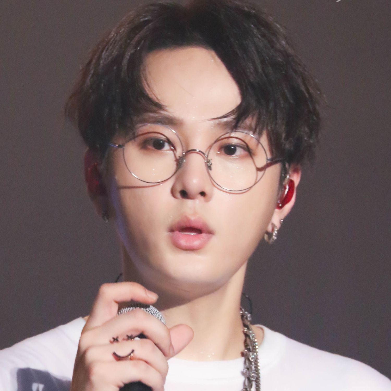 Shining profile picture of Junhyoung on today's Choeaedol