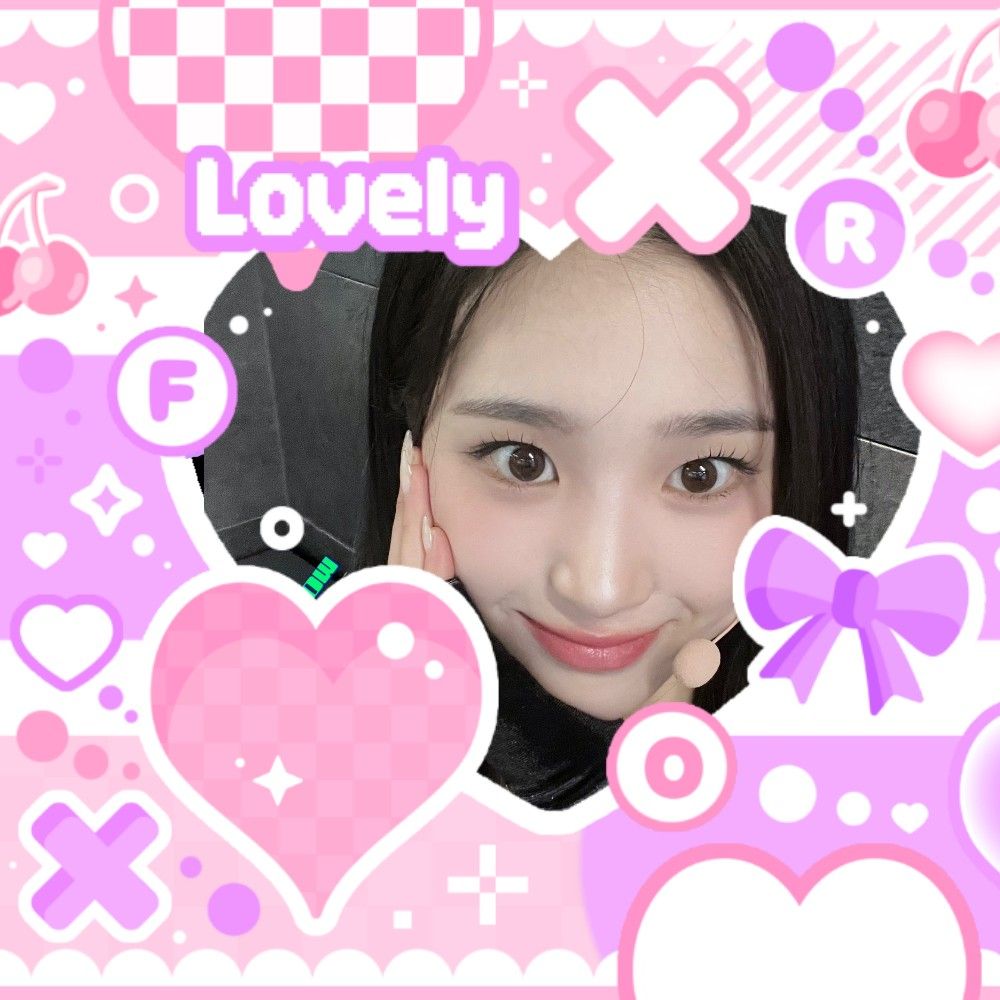 Signature photo of Kim Chaewon (tripleS) capturing their charm