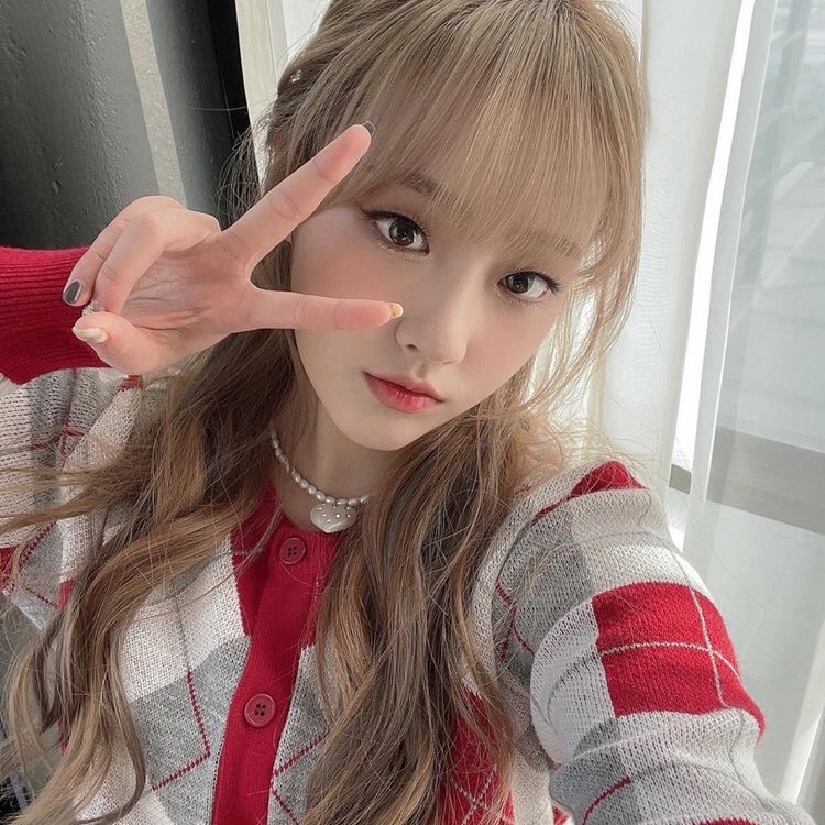 Popular profile picture of Chloe (cignature) loved by fans