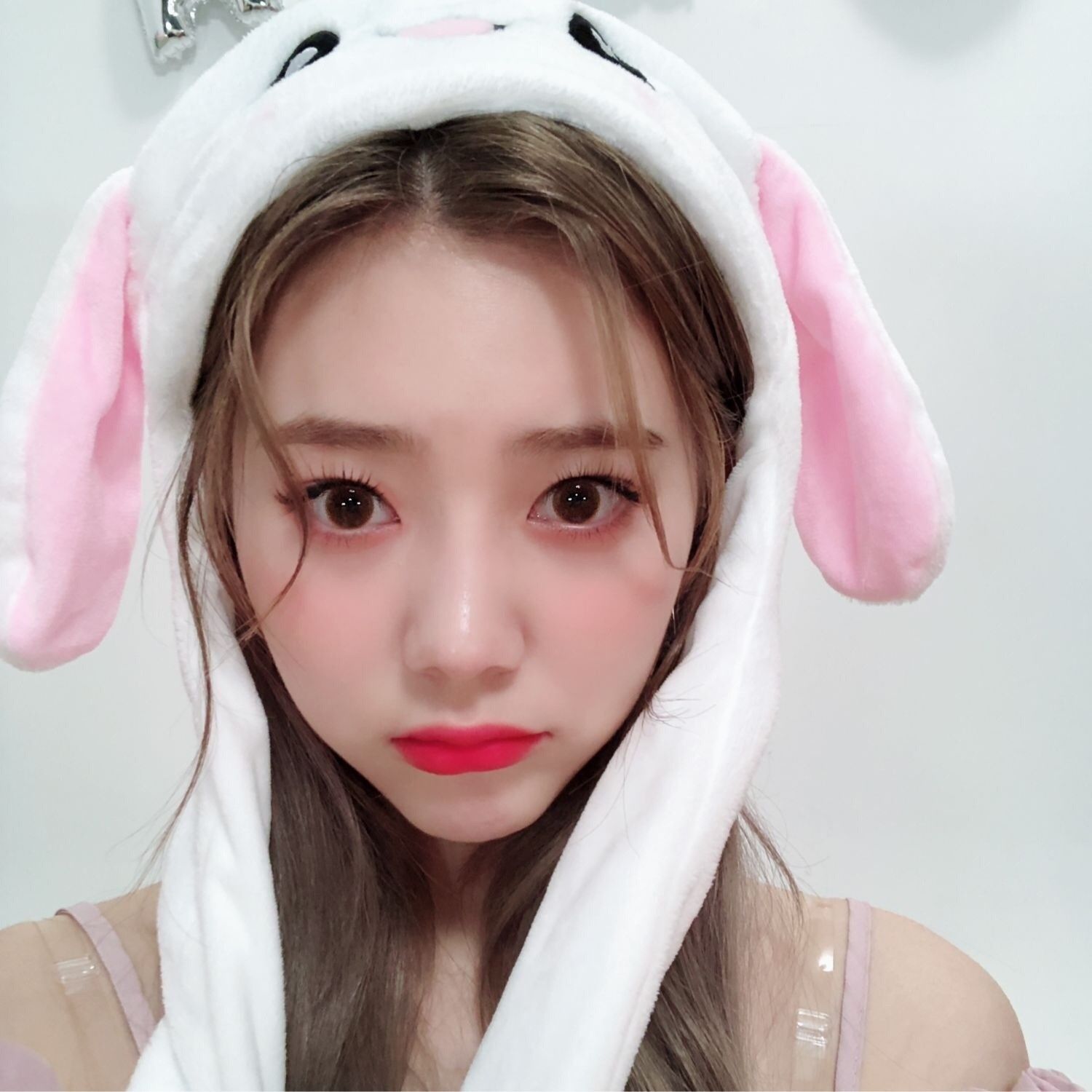 Signature photo of Kwon Chaewon capturing their charm
