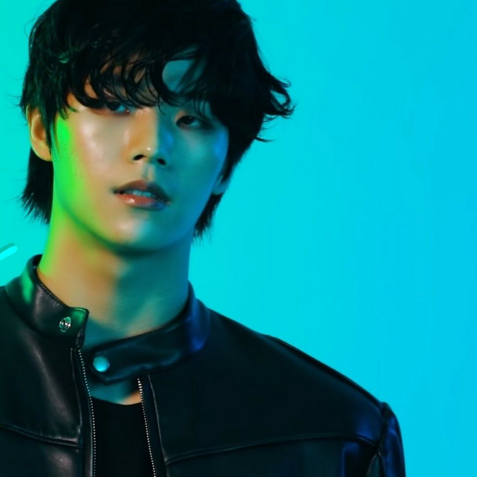 Popular profile image of Son JunHyung (GHOST9) selected by votes