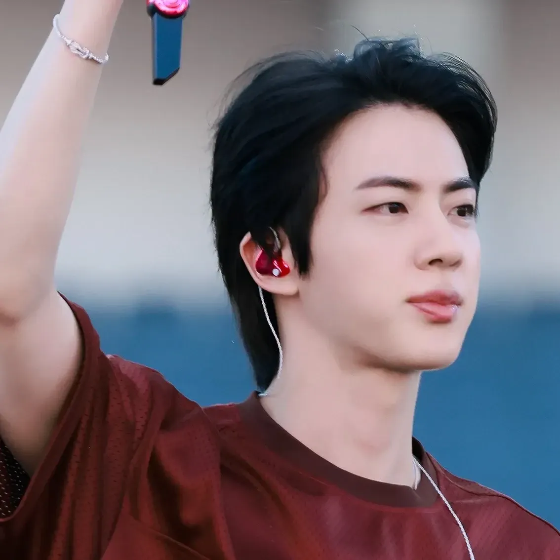 진